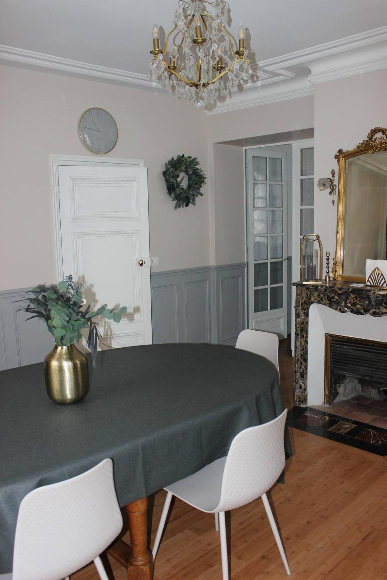 Domaine De Charme Au Coeur D'Orleans Classe 3 Etoiles - Bords De Loire - 21 Couchages Avec Parkings Prives Екстериор снимка